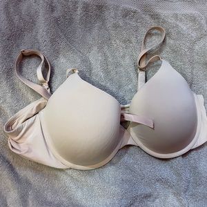 Victoria’s Secret Bra 38B